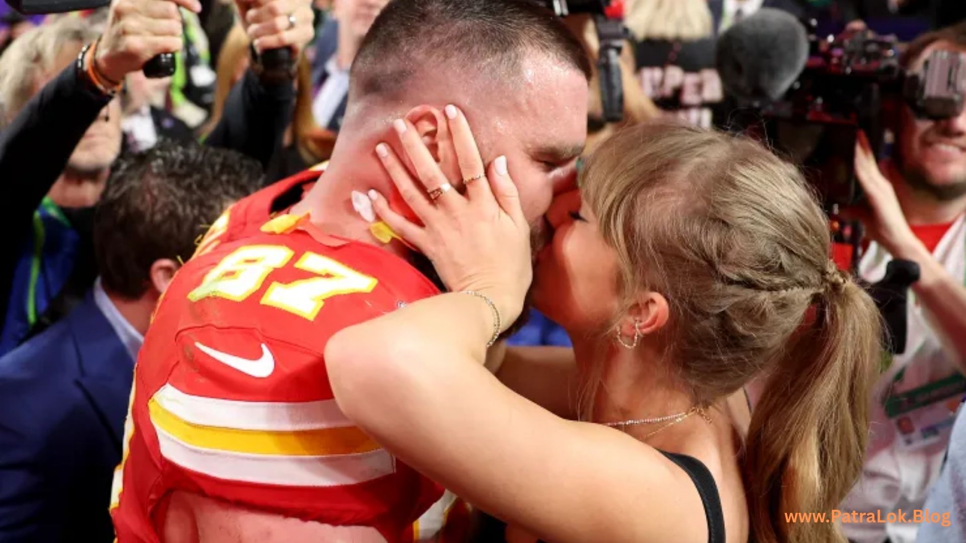 Taylor Swift, Travis Kelce Announce Engagement With Sweet Post, Soon To Get Married